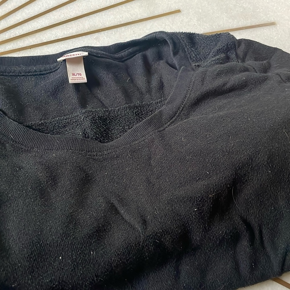 Black Crew Neck Sweatshirt